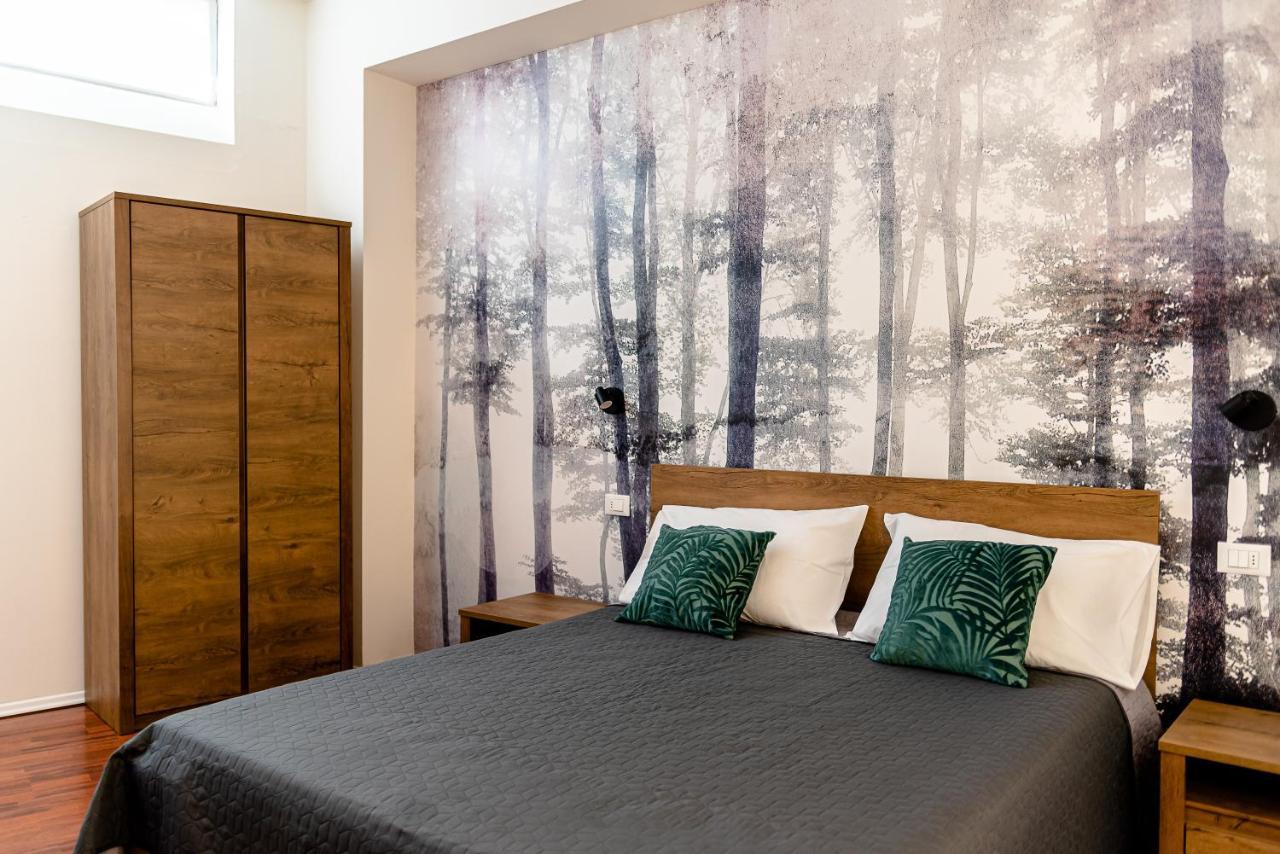 Alexander House Guest house *